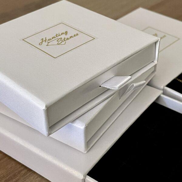 Gift Box Pearl White